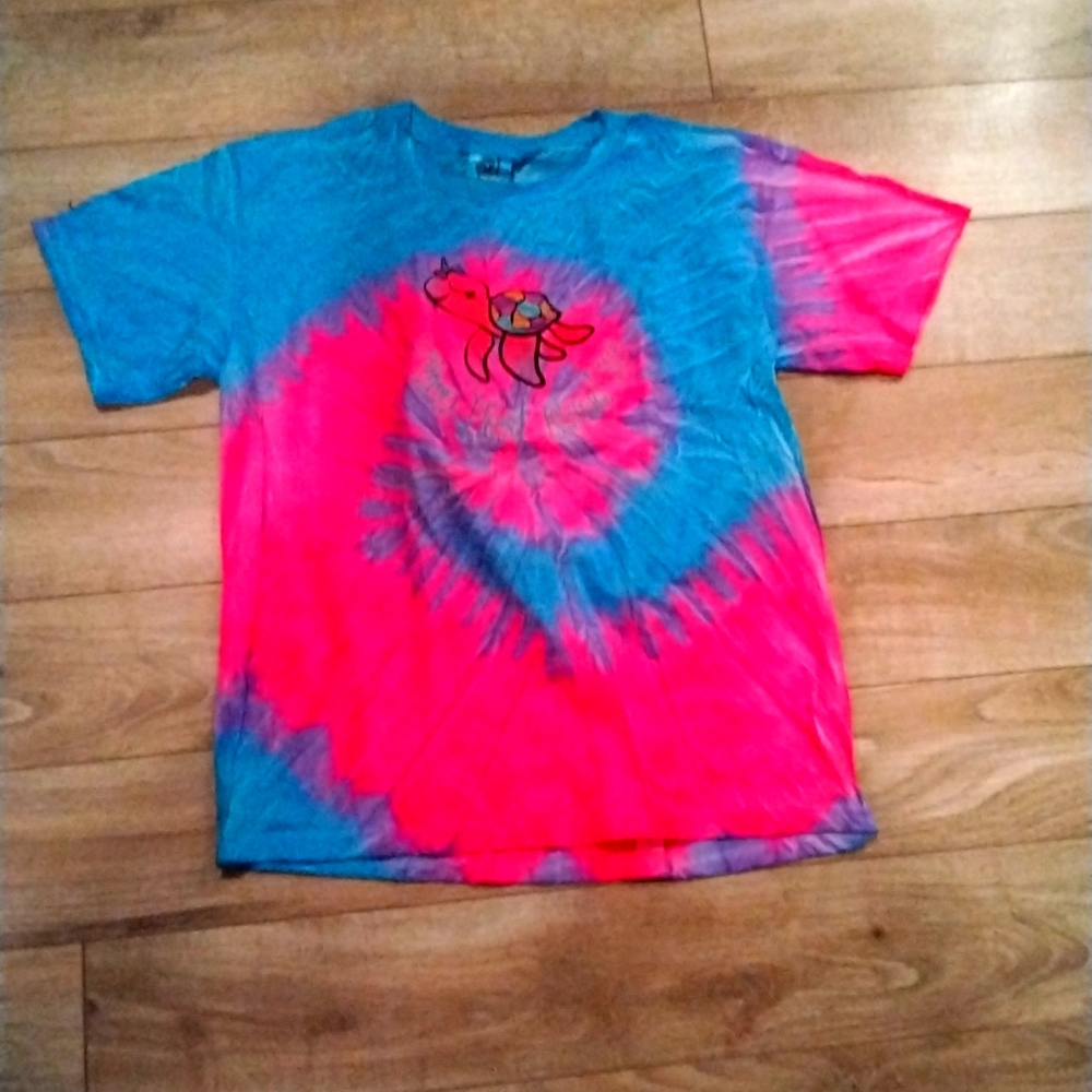 A tie dye tee 👕